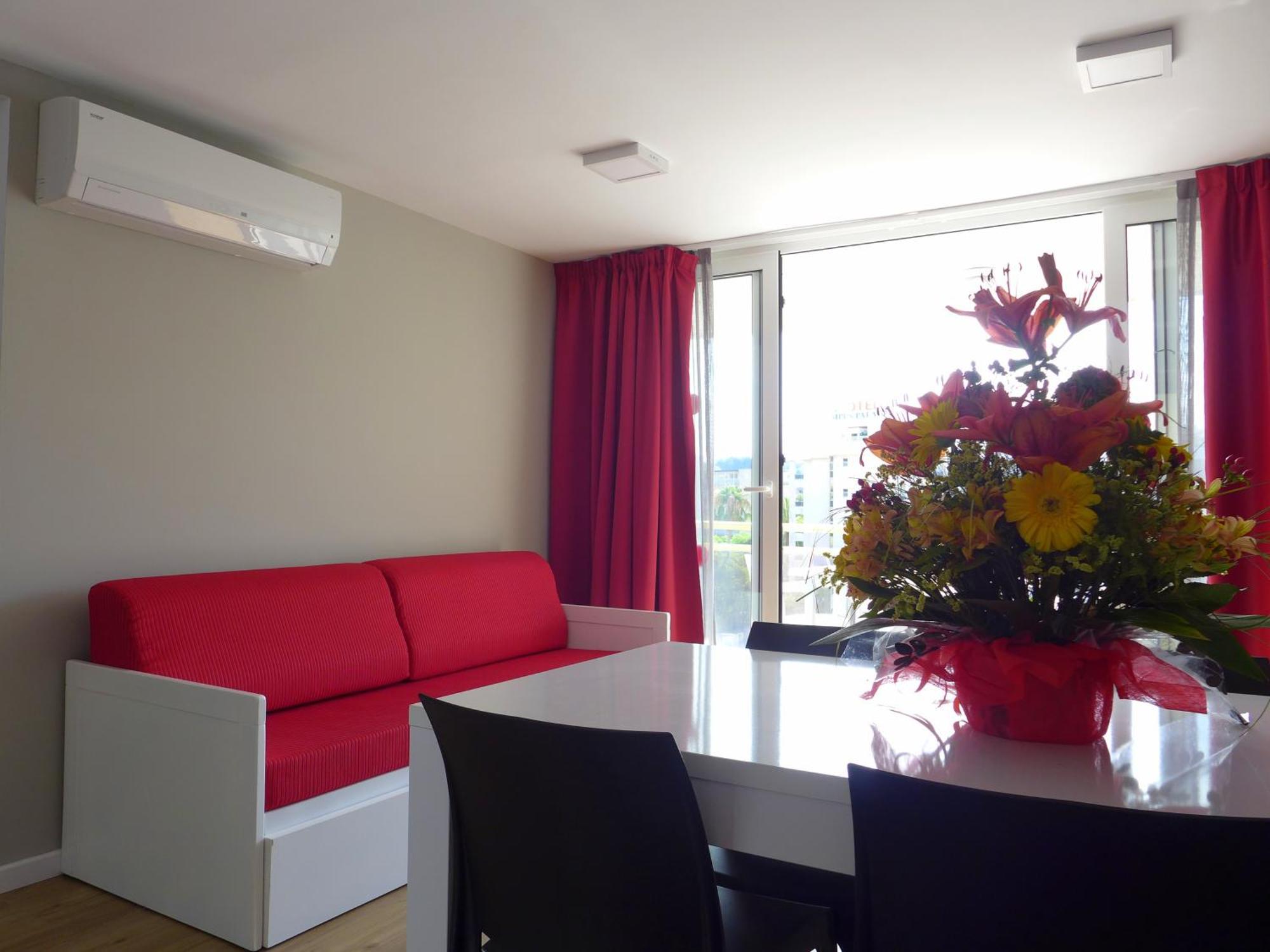 Rentalmar Navarra Family Suites Салоу Номер фото