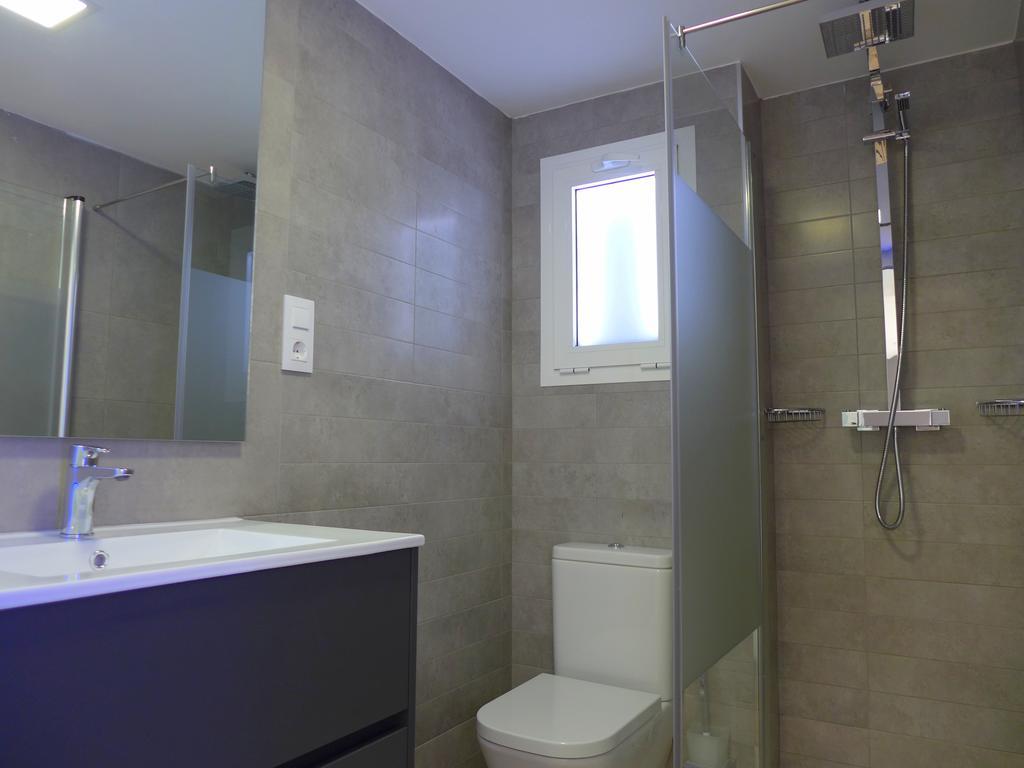 Rentalmar Navarra Family Suites Салоу Номер фото