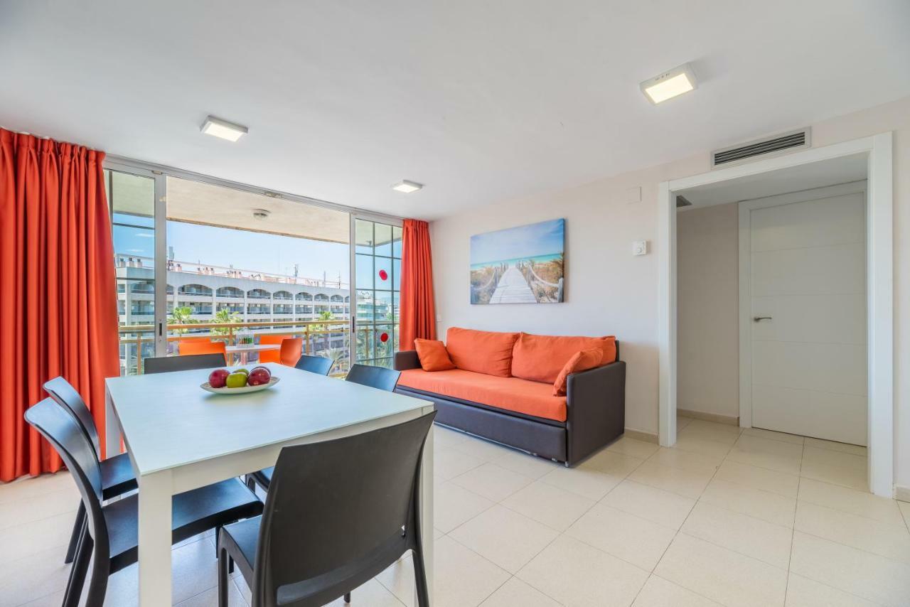 Rentalmar Navarra Family Suites Салоу Экстерьер фото