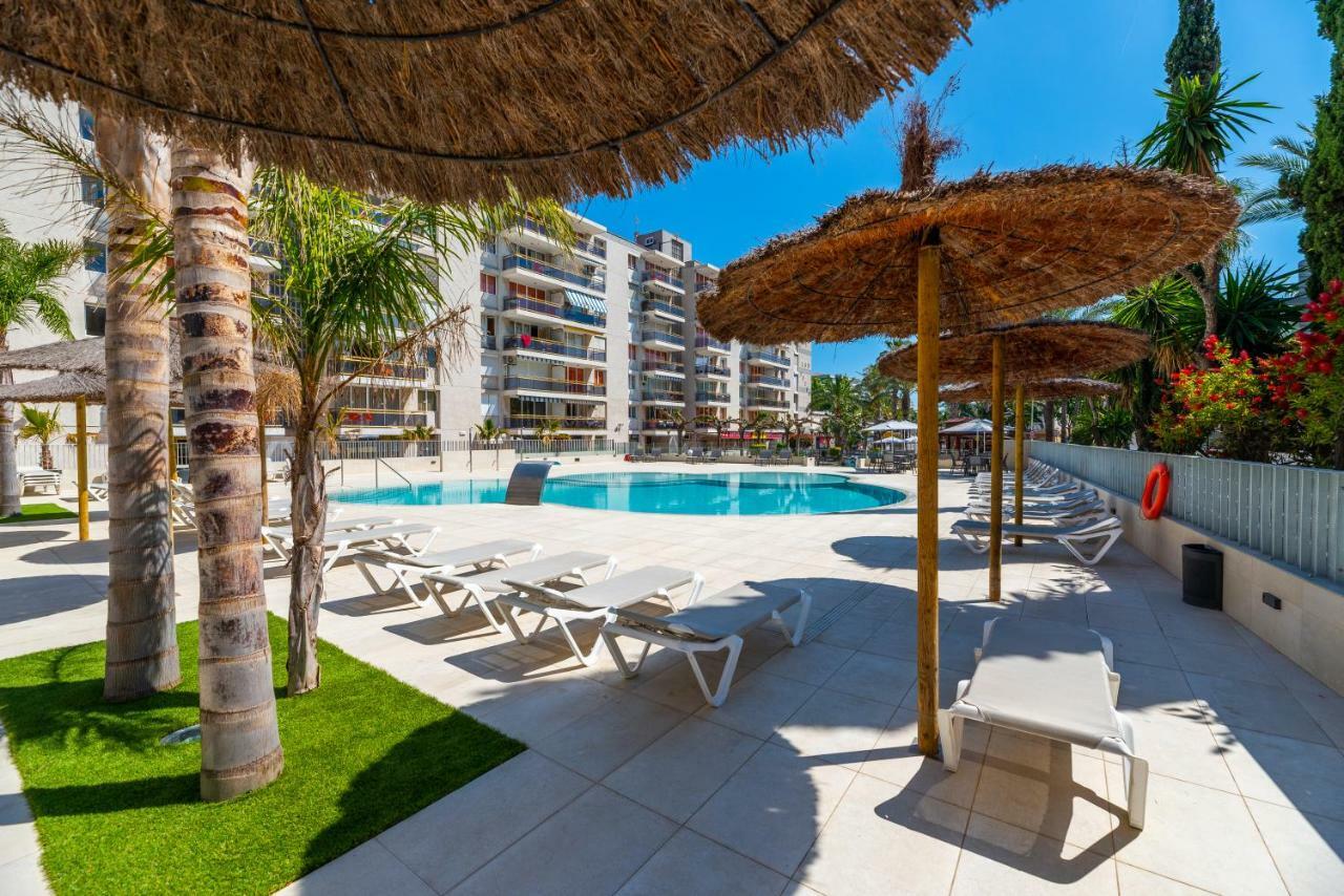 Rentalmar Navarra Family Suites Салоу Экстерьер фото